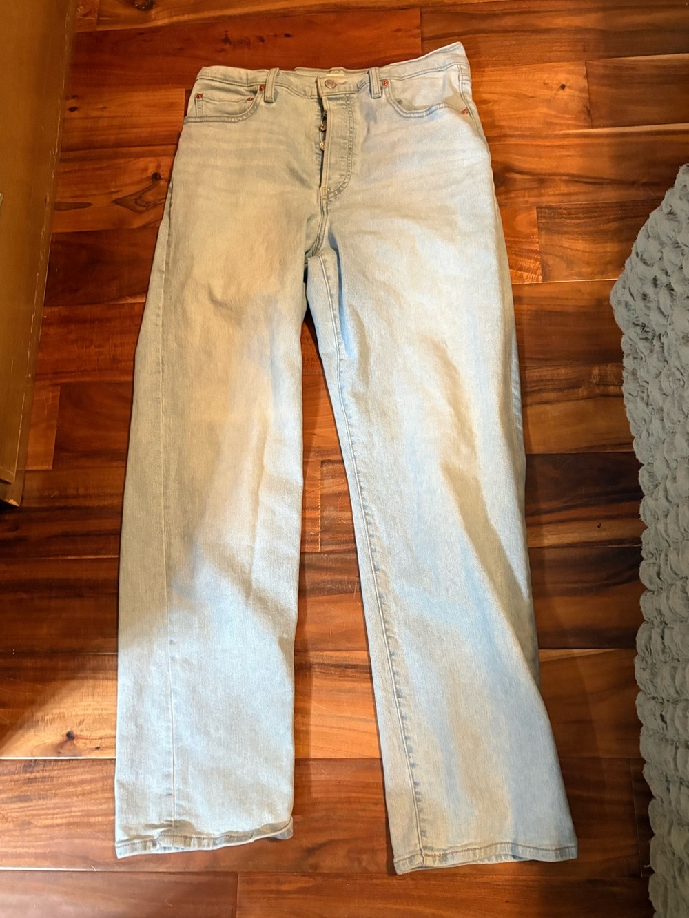 Levi’s‎ Ribcage Straight Jeans Women’s 32x32 High Rise Light Button Fly (0850)